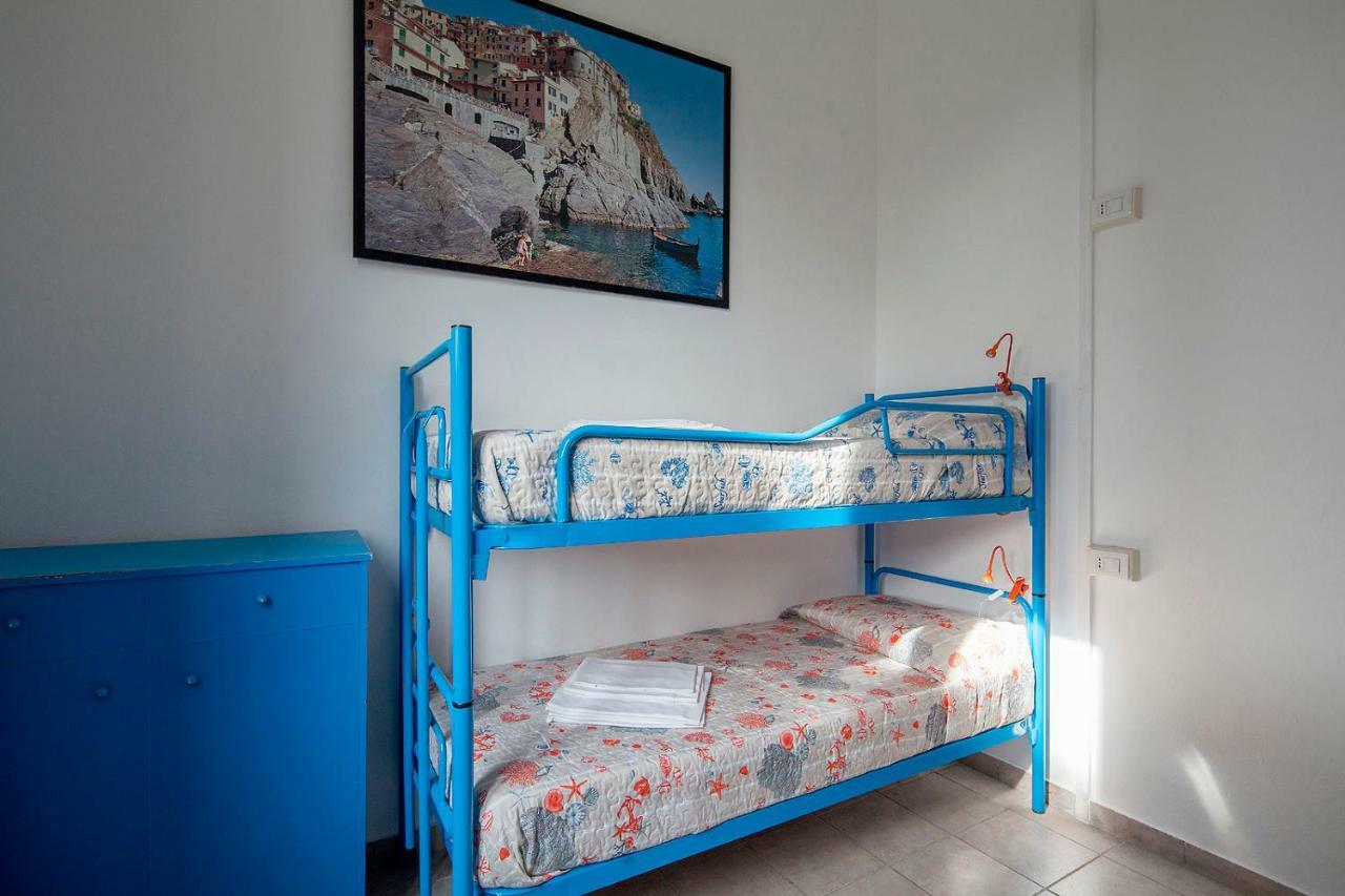 Ostello Corniglia Eksteriør billede